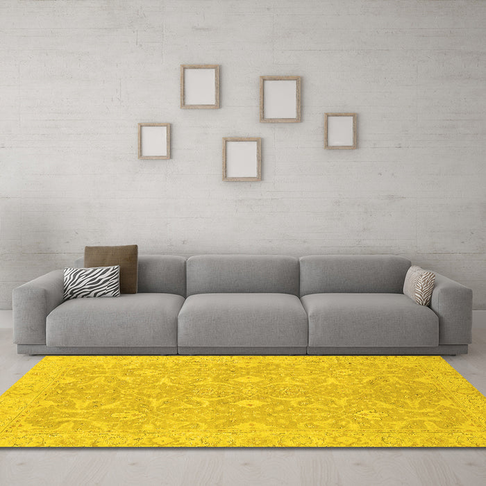 Machine Washable Abstract Yellow Modern Rug in a Living Room, wshabs2597yw