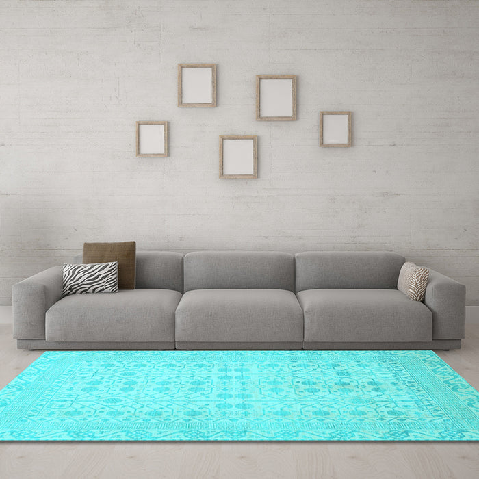 Machine Washable Oriental Light Blue Traditional Rug in a Living Room, wshabs2600lblu