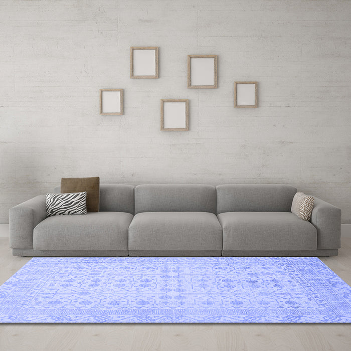 Machine Washable Oriental Blue Traditional Rug in a Living Room, wshabs2600blu