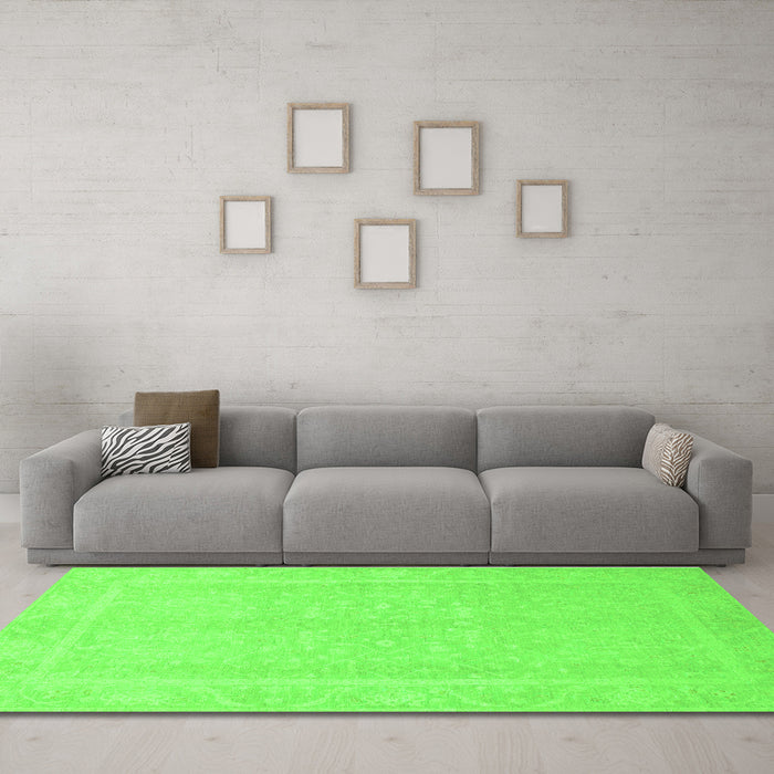 Machine Washable Abstract Green Modern Area Rugs in a Living Room,, wshabs2603grn