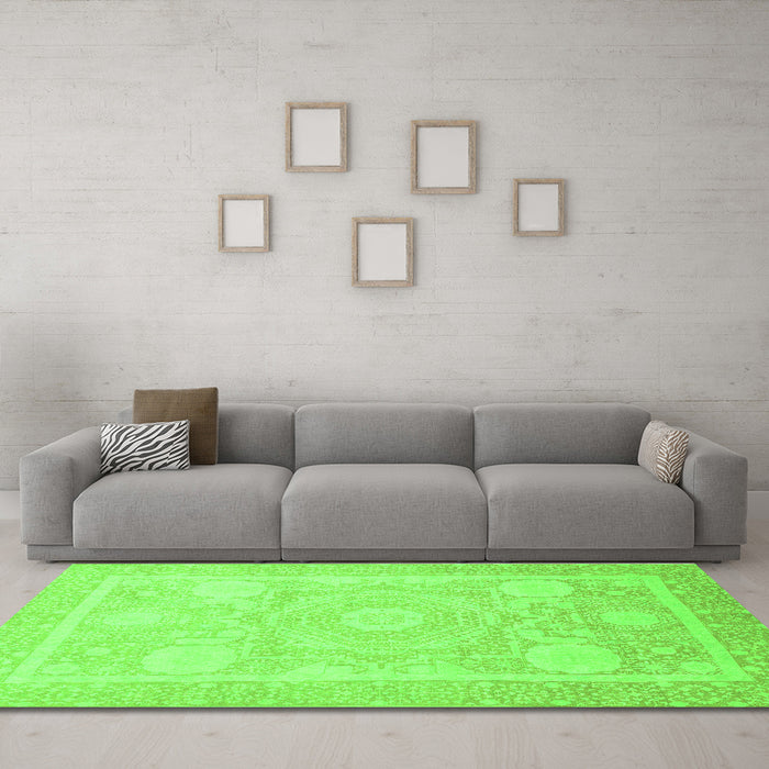 Machine Washable Abstract Green Modern Area Rugs in a Living Room,, wshabs2607grn
