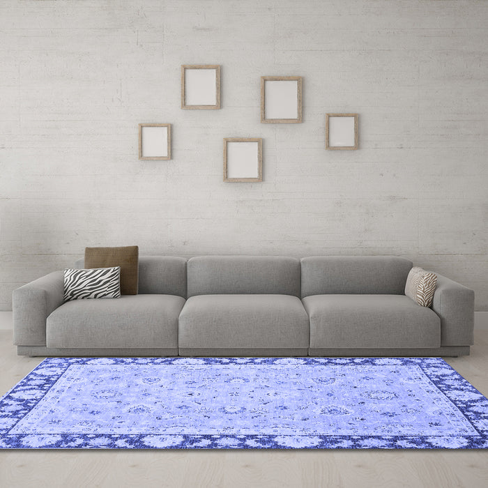Machine Washable Oriental Blue Traditional Rug in a Living Room, wshabs2615blu
