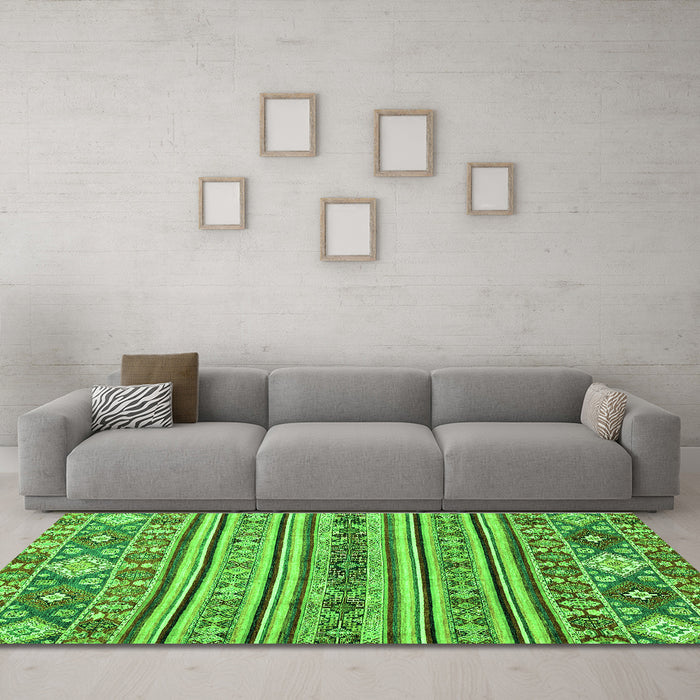 Machine Washable Abstract Green Modern Area Rugs in a Living Room,, wshabs2617grn