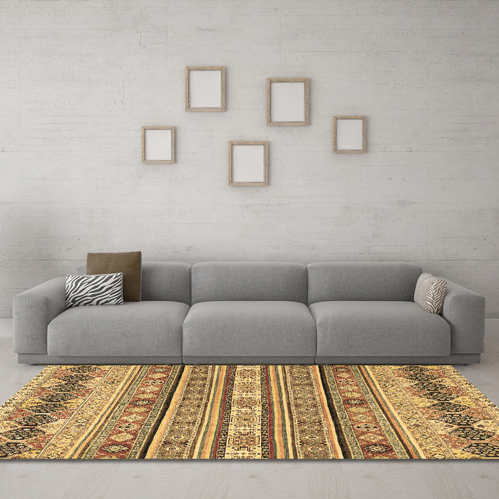 Machine Washable Abstract Brown Modern Rug in a Living Room,, wshabs2618brn