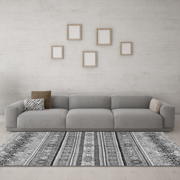 Machine Washable Abstract Gray Modern Rug in a Living Room,, wshabs2618gry