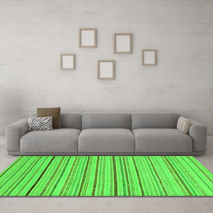Machine Washable Oriental Green Modern Area Rugs in a Living Room,, wshabs2624grn