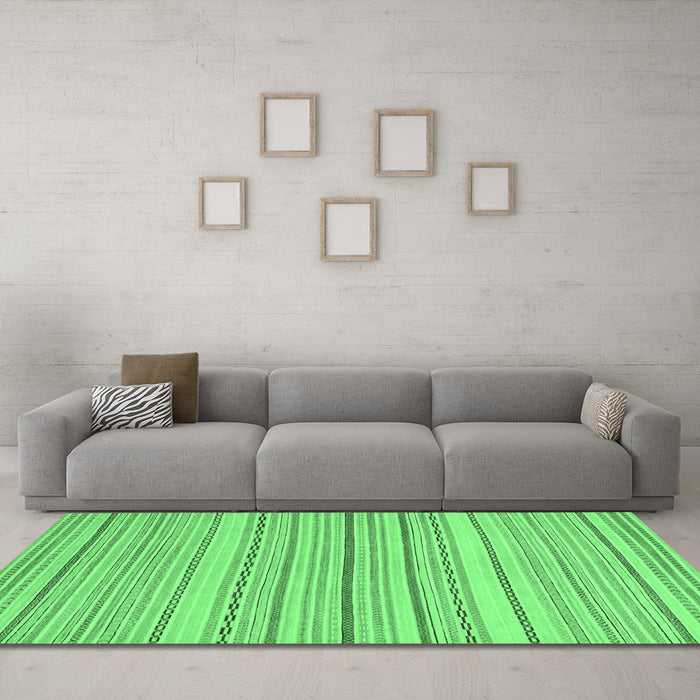 Machine Washable Oriental Emerald Green Modern Area Rugs in a Living Room,, wshabs2625emgrn