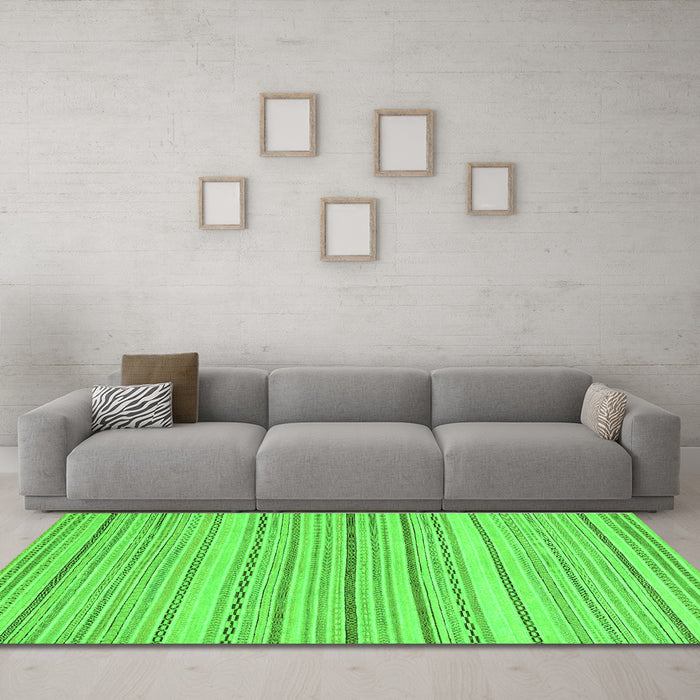 Machine Washable Oriental Green Modern Area Rugs in a Living Room,, wshabs2625grn