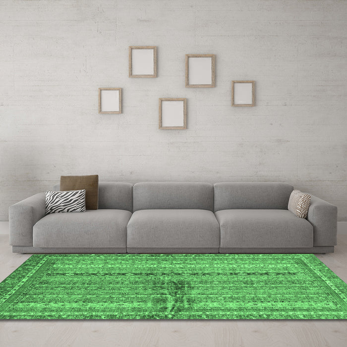 Machine Washable Oriental Emerald Green Modern Area Rugs in a Living Room,, wshabs2631emgrn