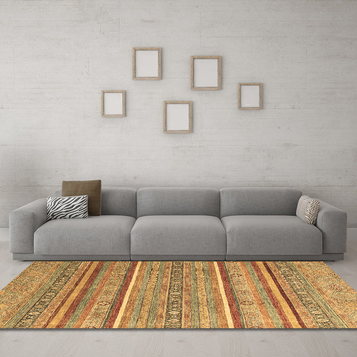 Machine Washable Oriental Brown Modern Rug in a Living Room,, wshabs2634brn