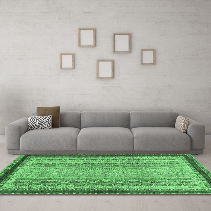 Machine Washable Oriental Emerald Green Modern Area Rugs in a Living Room,, wshabs2637emgrn