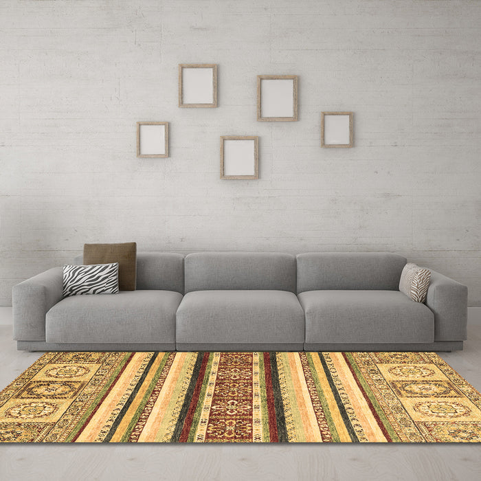 Machine Washable Oriental Brown Modern Rug in a Living Room,, wshabs2639brn