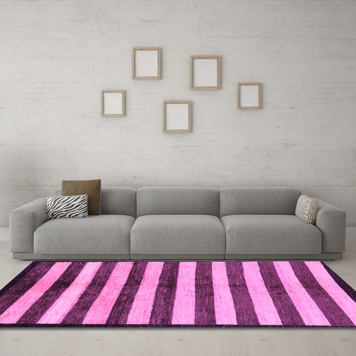 Machine Washable Oriental Purple Modern Area Rugs in a Living Room, wshabs263pur