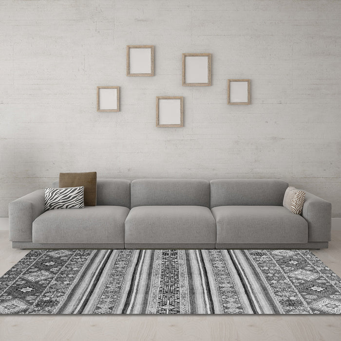 Machine Washable Oriental Gray Modern Rug in a Living Room,, wshabs2641gry