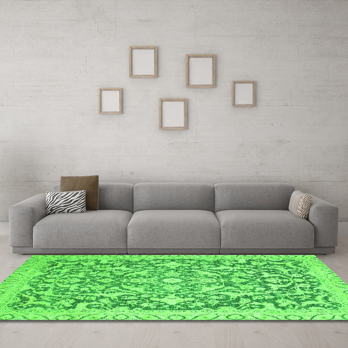 Machine Washable Oriental Green Modern Area Rugs in a Living Room,, wshabs2642grn