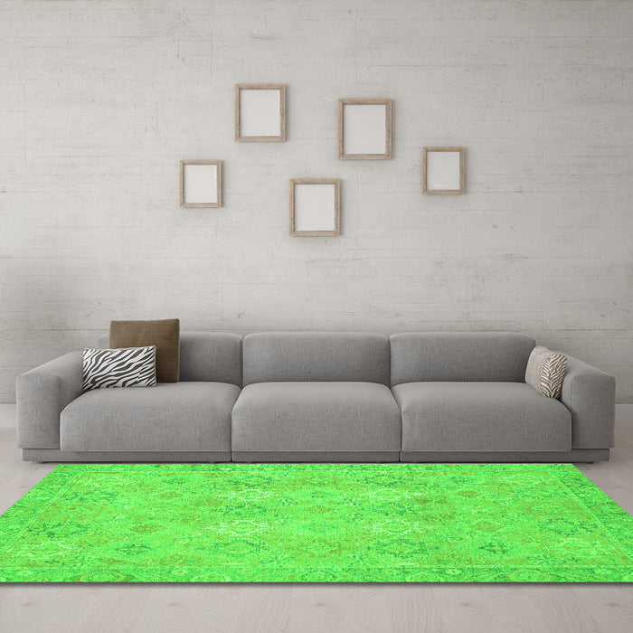 Machine Washable Oriental Green Modern Area Rugs in a Living Room,, wshabs2644grn