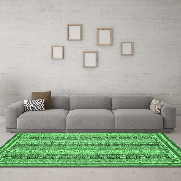 Machine Washable Oriental Emerald Green Modern Area Rugs in a Living Room,, wshabs2645emgrn
