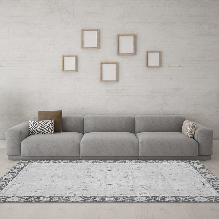 Machine Washable Oriental Gray Modern Rug in a Living Room,, wshabs2646gry