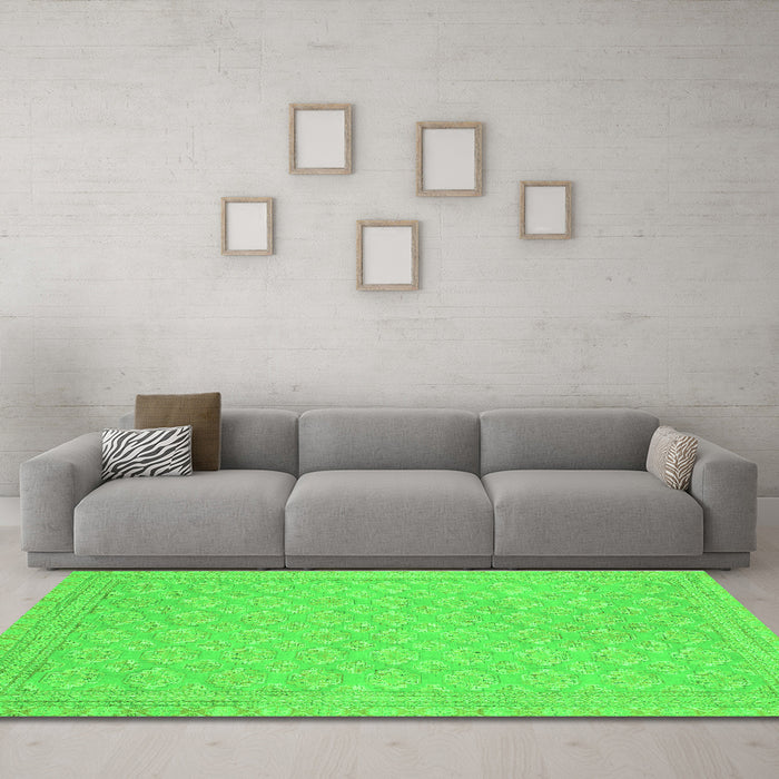 Machine Washable Oriental Green Modern Area Rugs in a Living Room,, wshabs2652grn