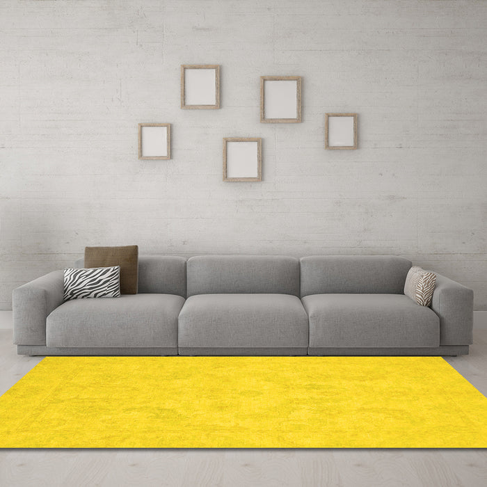 Machine Washable Oriental Yellow Modern Rug in a Living Room, wshabs2653yw