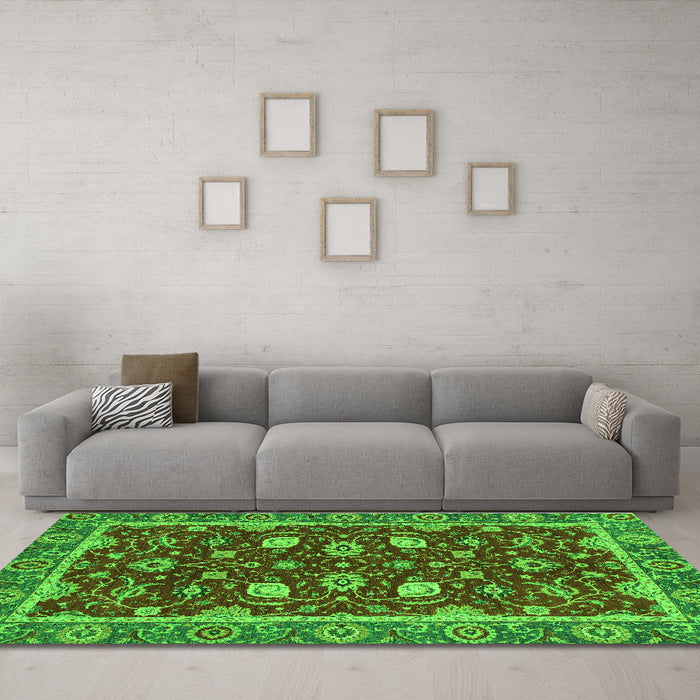 Machine Washable Oriental Green Modern Area Rugs in a Living Room,, wshabs2654grn