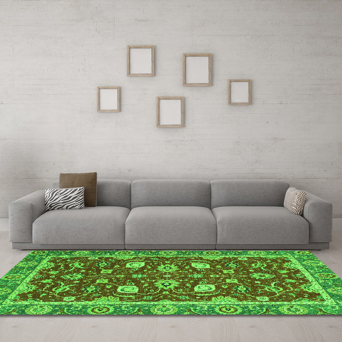 Machine Washable Oriental Green Modern Area Rugs in a Living Room,, wshabs2655grn