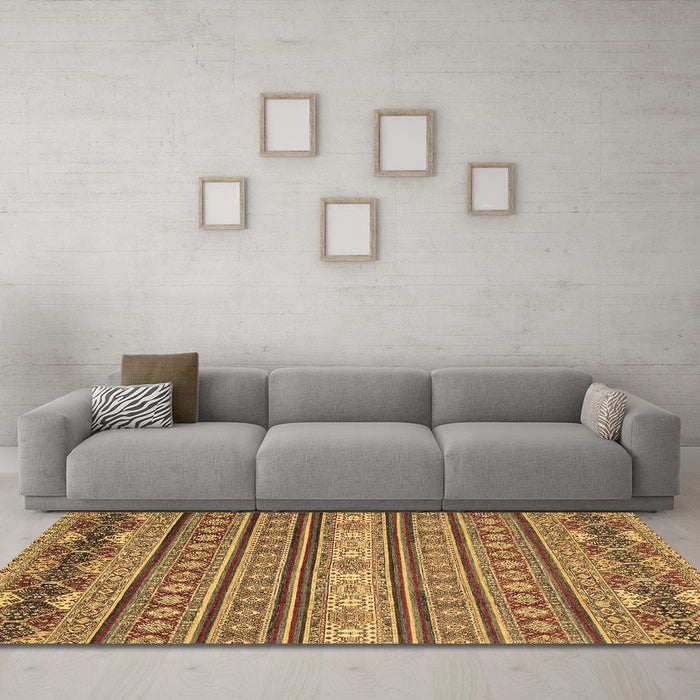 Machine Washable Oriental Brown Modern Rug in a Living Room,, wshabs2656brn