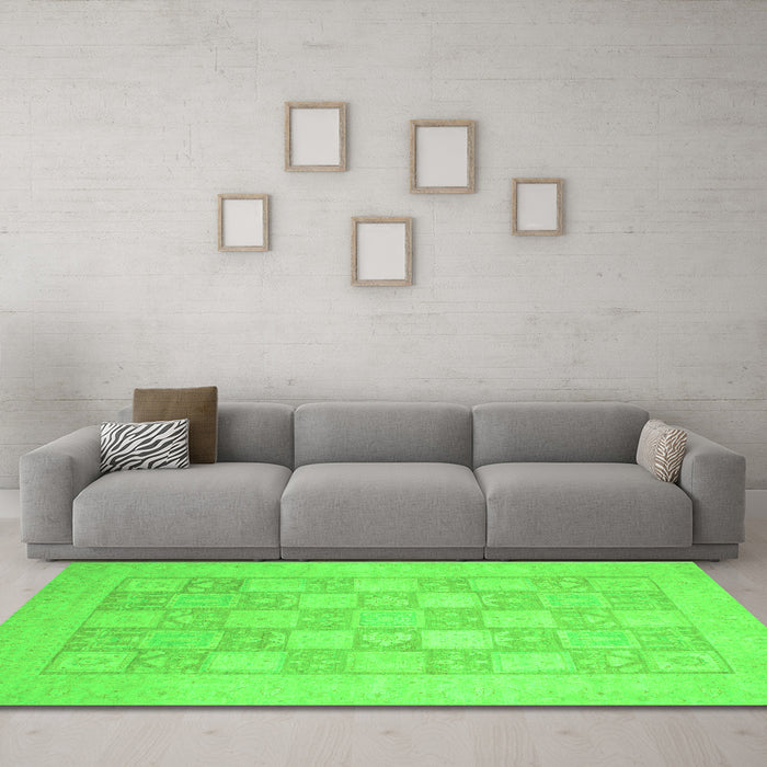 Machine Washable Abstract Green Modern Area Rugs in a Living Room,, wshabs2663grn