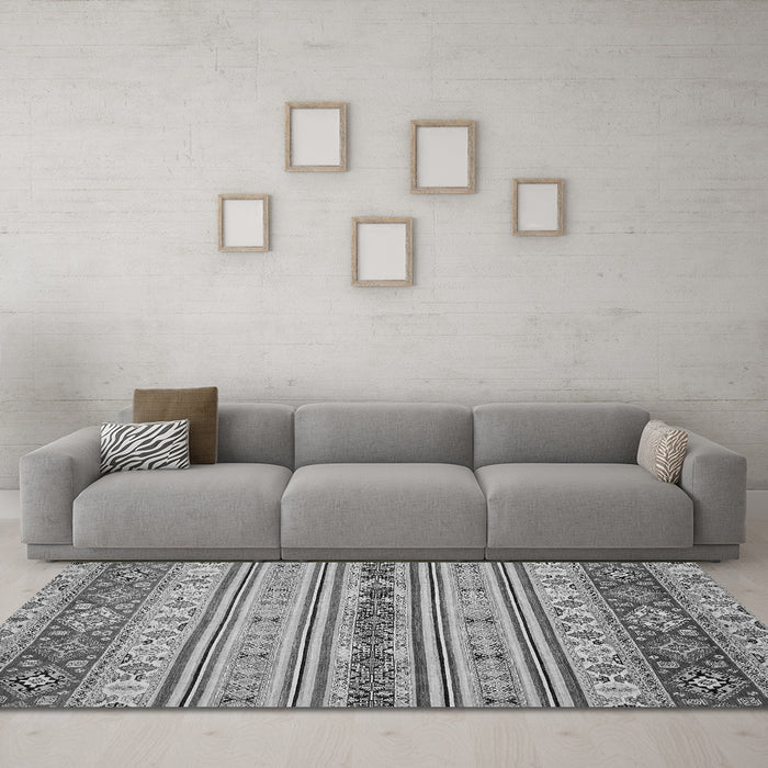 Machine Washable Abstract Gray Modern Rug in a Living Room,, wshabs2665gry