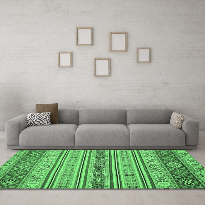 Machine Washable Abstract Emerald Green Modern Area Rugs in a Living Room,, wshabs2665emgrn