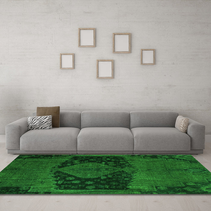 Machine Washable Abstract Green Modern Area Rugs in a Living Room,, wshabs2666grn