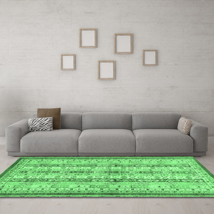 Machine Washable Abstract Emerald Green Modern Area Rugs in a Living Room,, wshabs2667emgrn