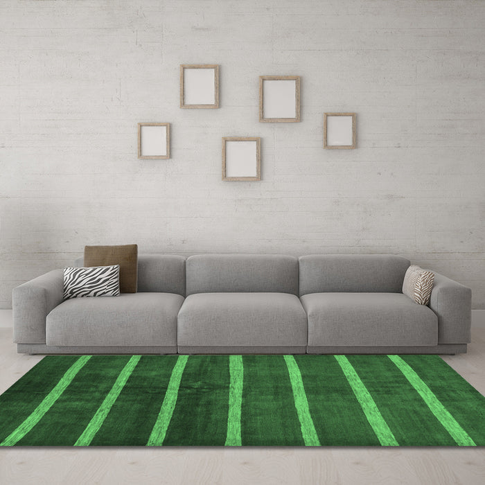 Machine Washable Oriental Emerald Green Modern Area Rugs in a Living Room,, wshabs266emgrn