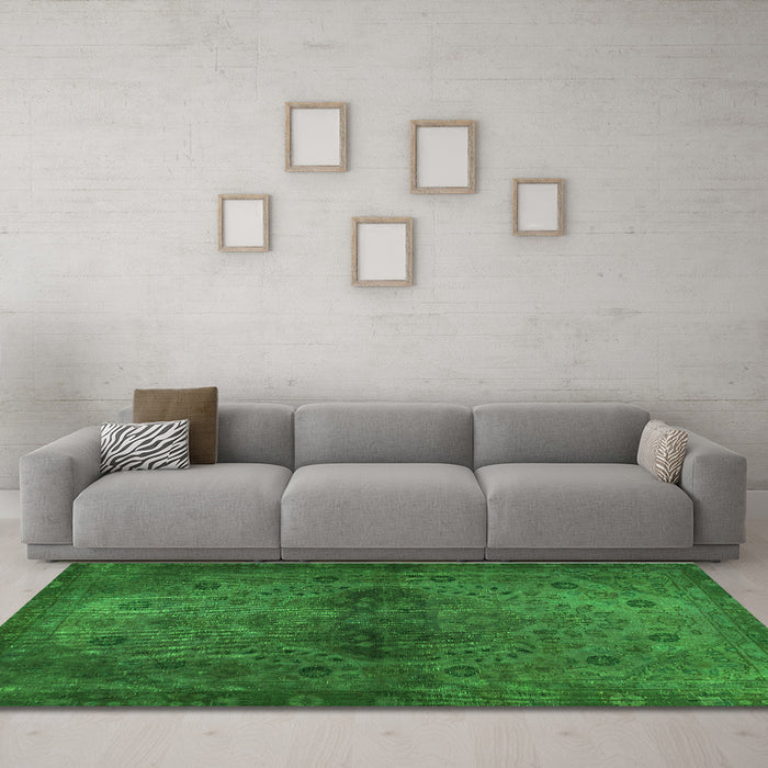 Machine Washable Abstract Green Modern Area Rugs in a Living Room,, wshabs2671grn