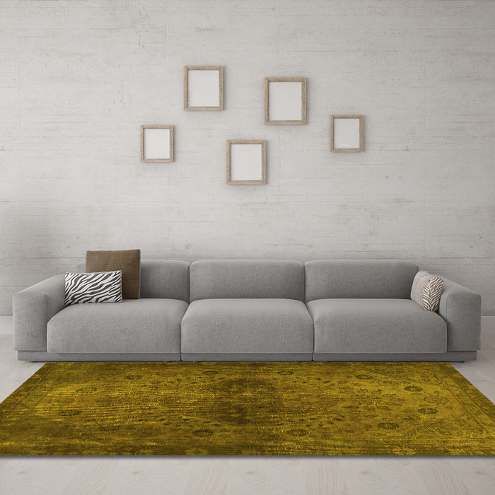 Machine Washable Abstract Yellow Modern Rug in a Living Room, wshabs2671yw