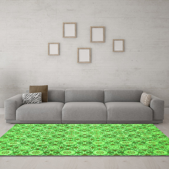 Machine Washable Abstract Green Modern Area Rugs in a Living Room,, wshabs2674grn