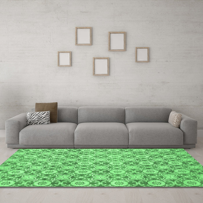 Machine Washable Abstract Emerald Green Modern Area Rugs in a Living Room,, wshabs2674emgrn