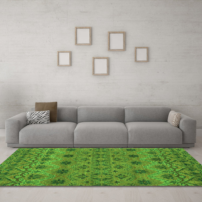 Machine Washable Abstract Green Modern Area Rugs in a Living Room,, wshabs2679grn