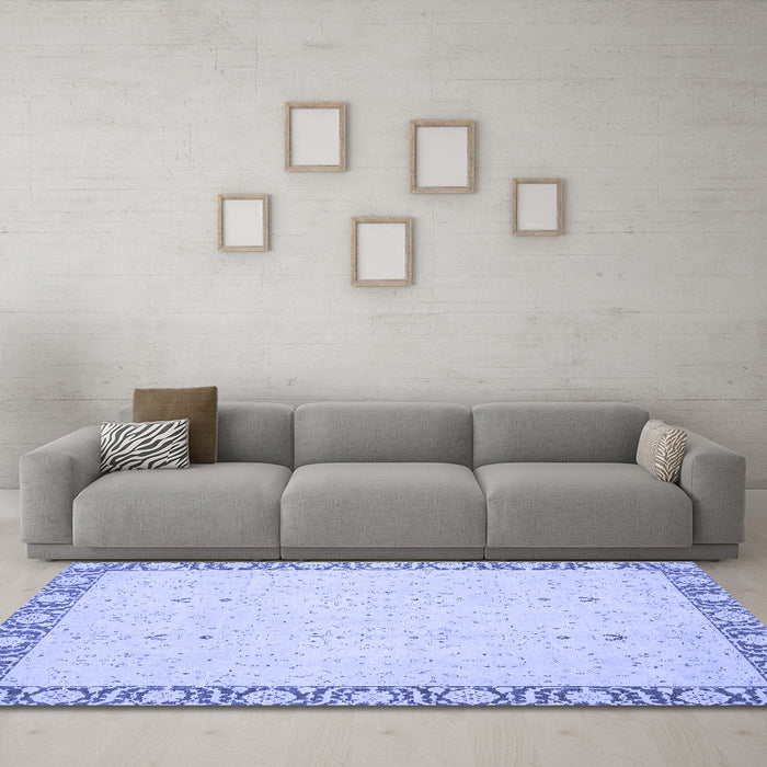 Machine Washable Oriental Blue Traditional Rug in a Living Room, wshabs2680blu