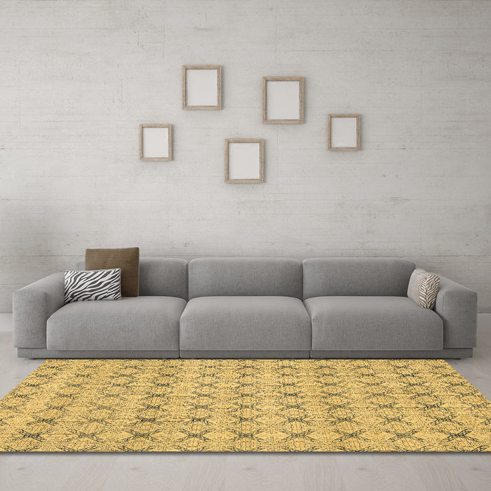 Machine Washable Abstract Brown Modern Rug in a Living Room,, wshabs2683brn