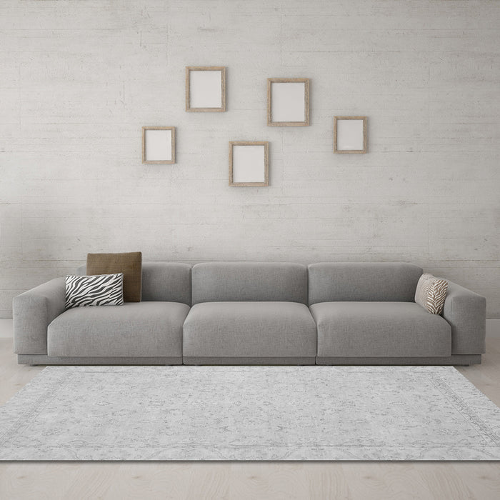 Machine Washable Oriental Gray Traditional Rug in a Living Room,, wshabs2685gry