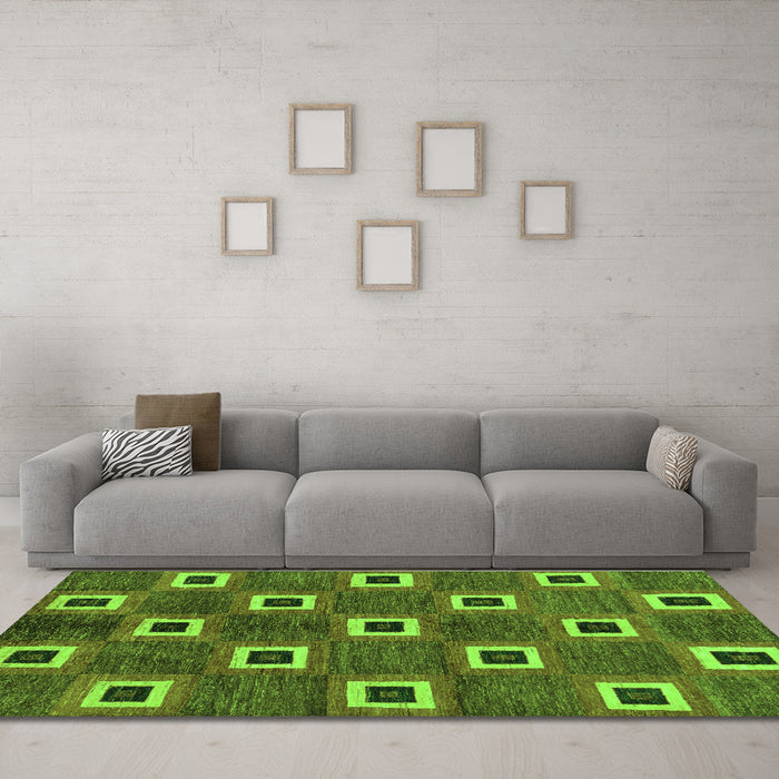 Machine Washable Oriental Green Modern Area Rugs in a Living Room,, wshabs269grn