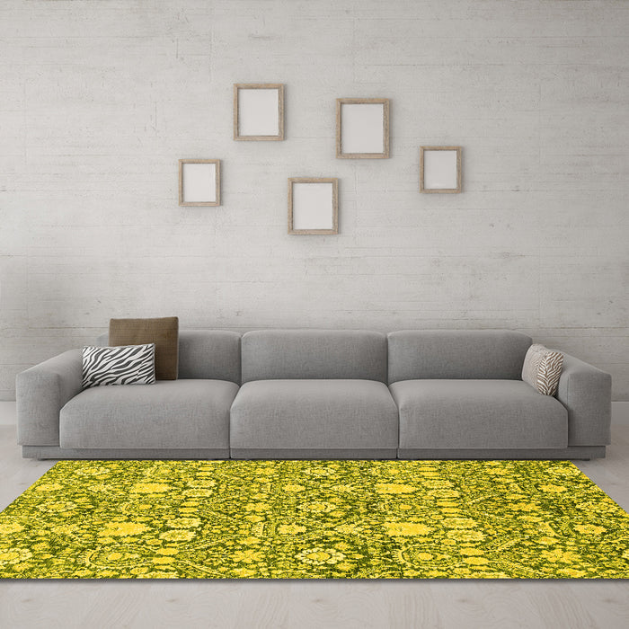 Machine Washable Abstract Yellow Modern Rug in a Living Room, wshabs2703yw