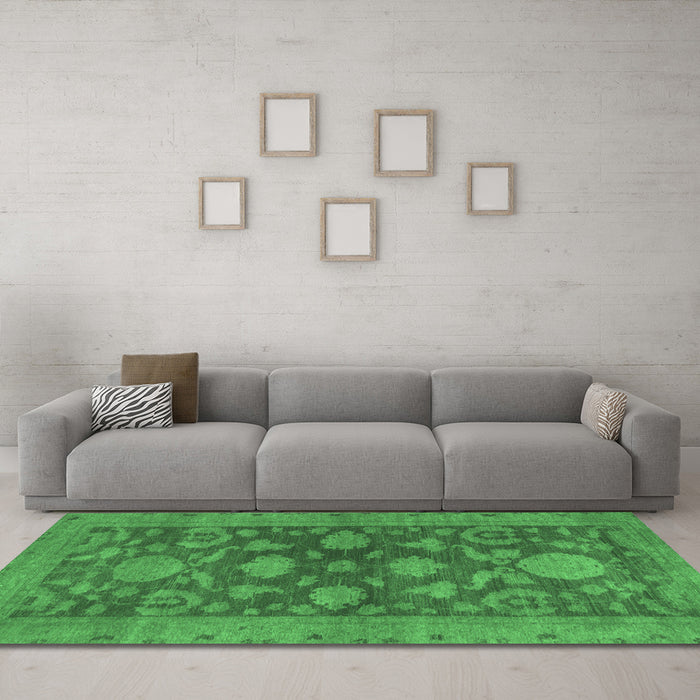 Machine Washable Abstract Emerald Green Modern Area Rugs in a Living Room,, wshabs2706emgrn