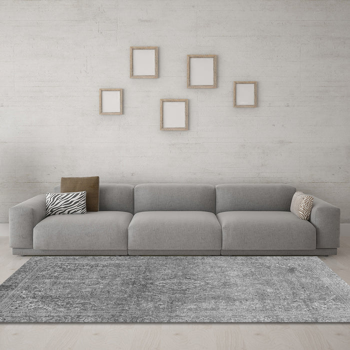 Machine Washable Oriental Gray Traditional Rug in a Living Room,, wshabs2712gry