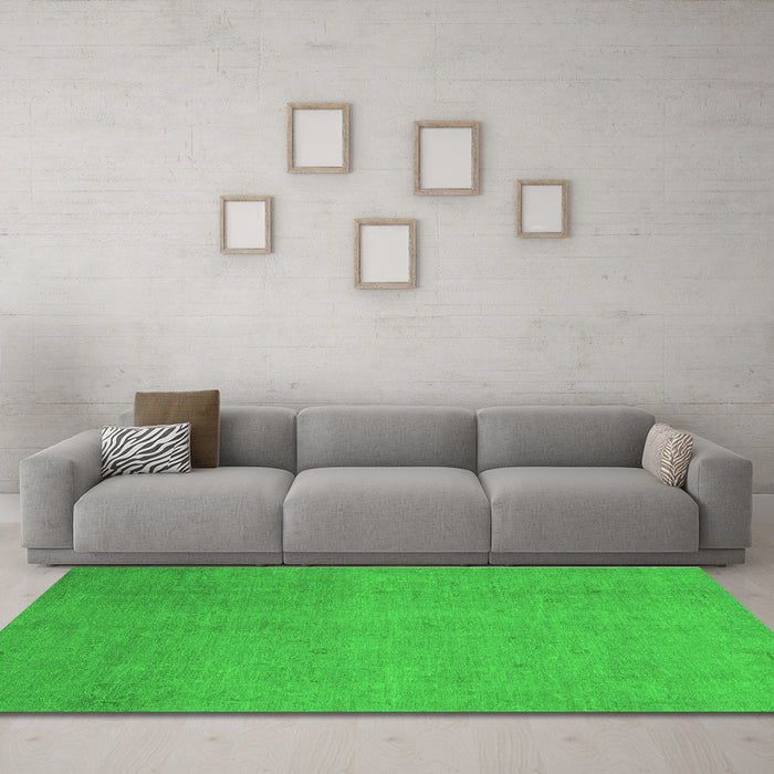 Machine Washable Abstract Green Modern Area Rugs in a Living Room,, wshabs2718grn