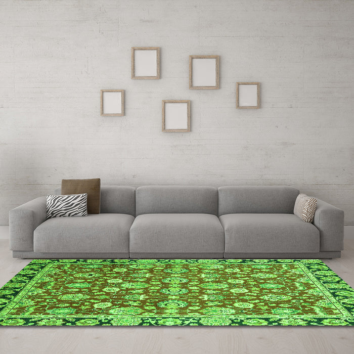 Machine Washable Oriental Green Modern Area Rugs in a Living Room,, wshabs2722grn
