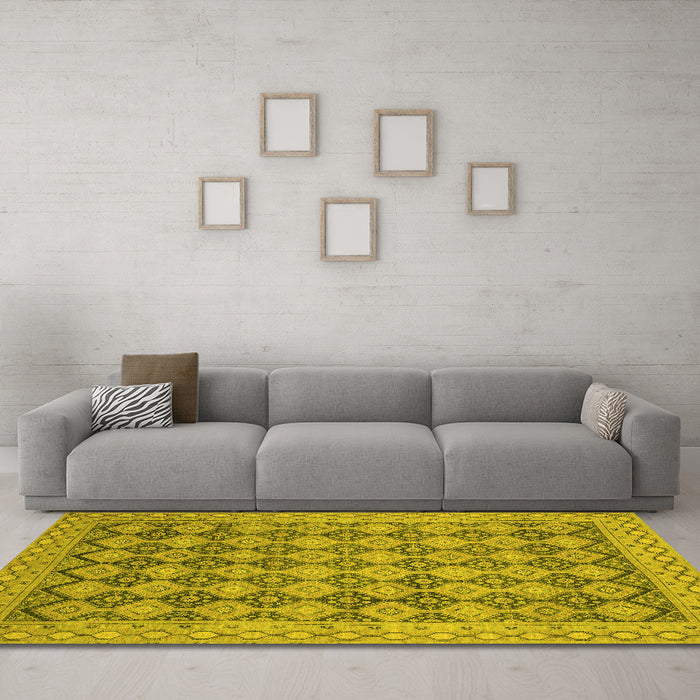 Machine Washable Abstract Yellow Modern Rug in a Living Room, wshabs2724yw