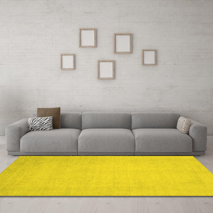 Machine Washable Abstract Yellow Modern Rug in a Living Room, wshabs2726yw