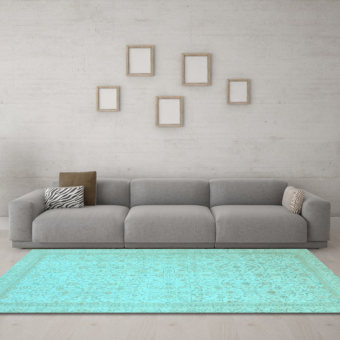 Machine Washable Oriental Light Blue Traditional Rug in a Living Room, wshabs2728lblu